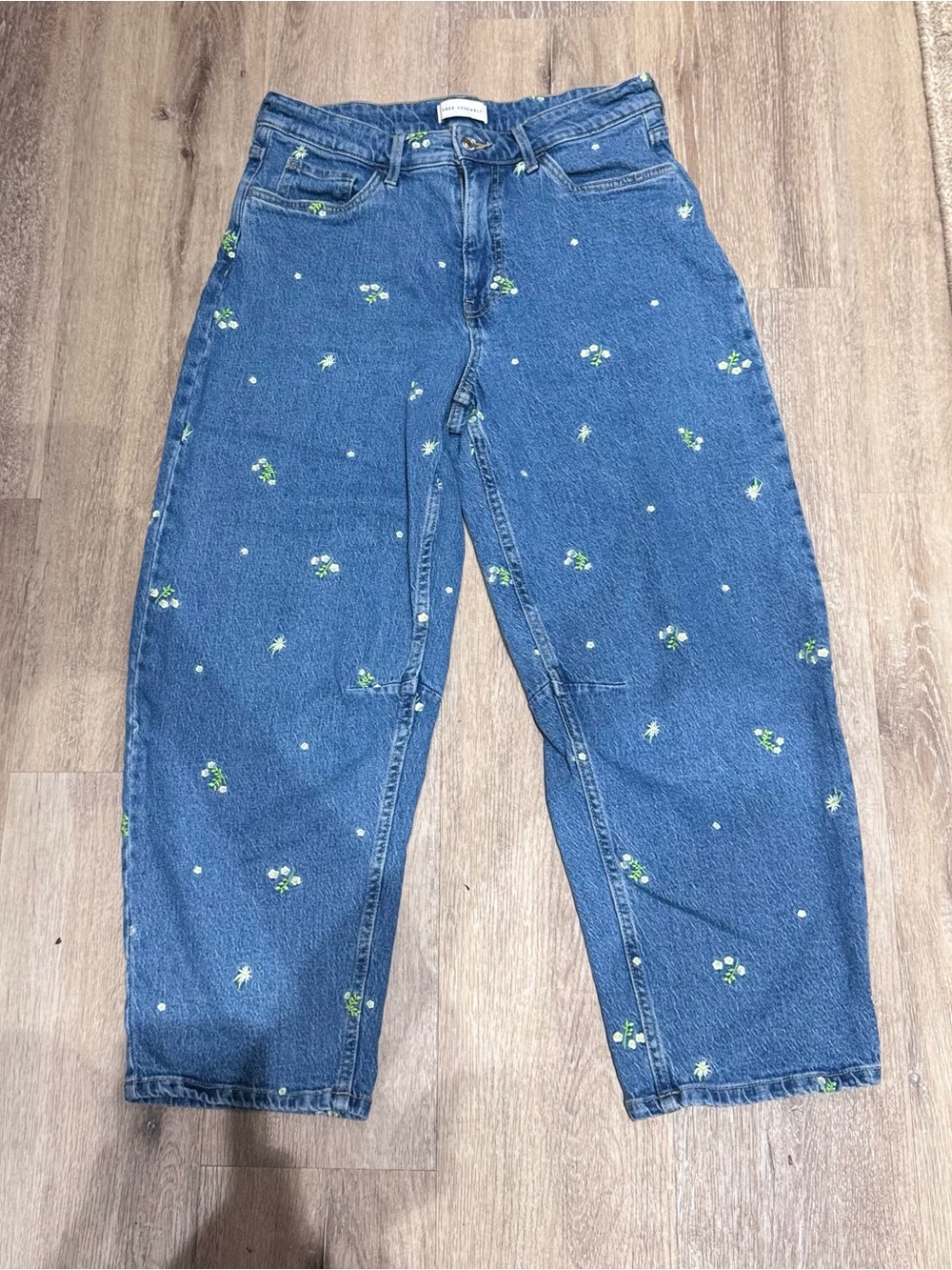 Blue Embroidered Floral Barrel Women's Jeans